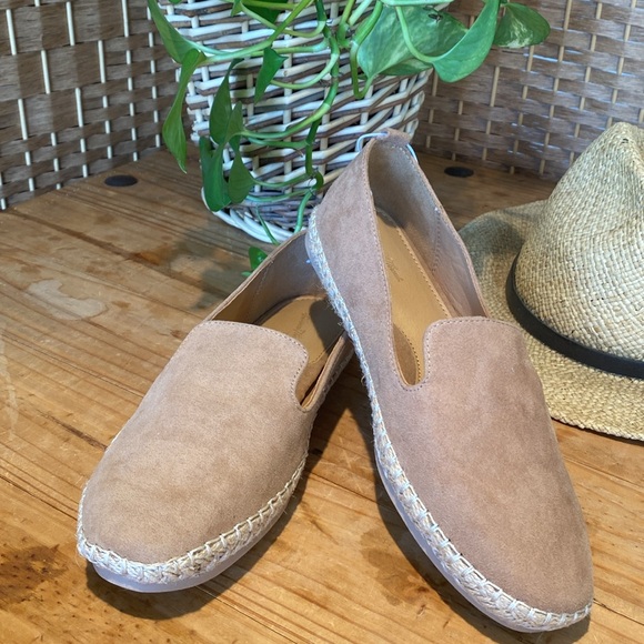 🎉 NEW‼️ LIGHT AND COMFY RILEY ESPADRILLES ‼️ - Picture 16 of 16